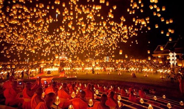 Lễ hội thả đèn trời Yi Peng ở Thái-lan
