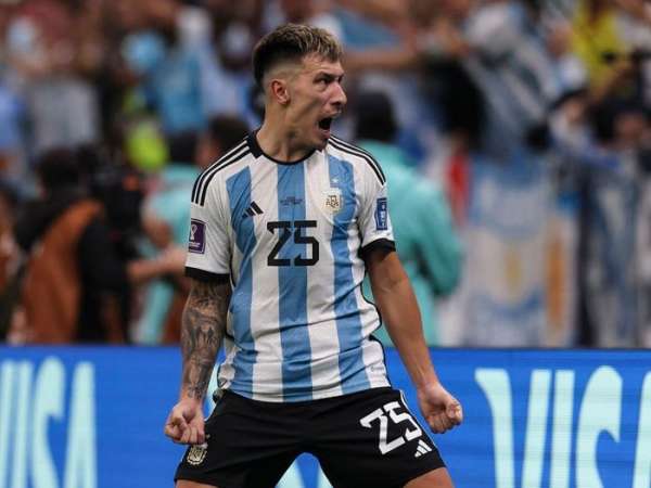 Bóng đá QT 13/11: Lisandro Martinez không ra sân cho Argentina