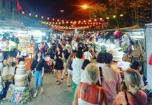 6. Món ăn đường phố và chợ đêm Nha Trang
