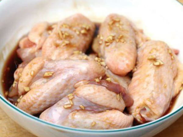Cách ướp cánh gà chiên giòn ngon đậm vị như ngoài hàng